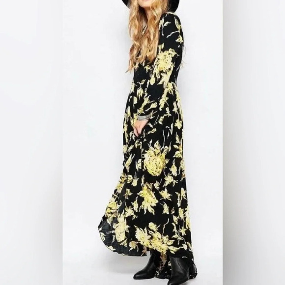 Free People Dress Women’s XS First Kiss Floral Print Boho Maxi in Black & Yellow - Picture 2 of 10